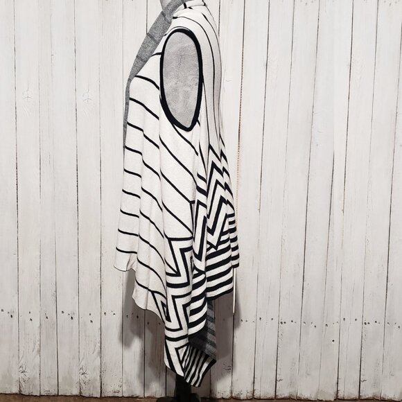Merona XL Cardigan Sweater Vest Cream Black Striped Draped Women's Sleeveless - Picture 3 of 5